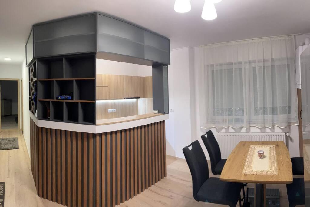 Bingo Apartman Cristuru Secuiesc Exteriér fotografie