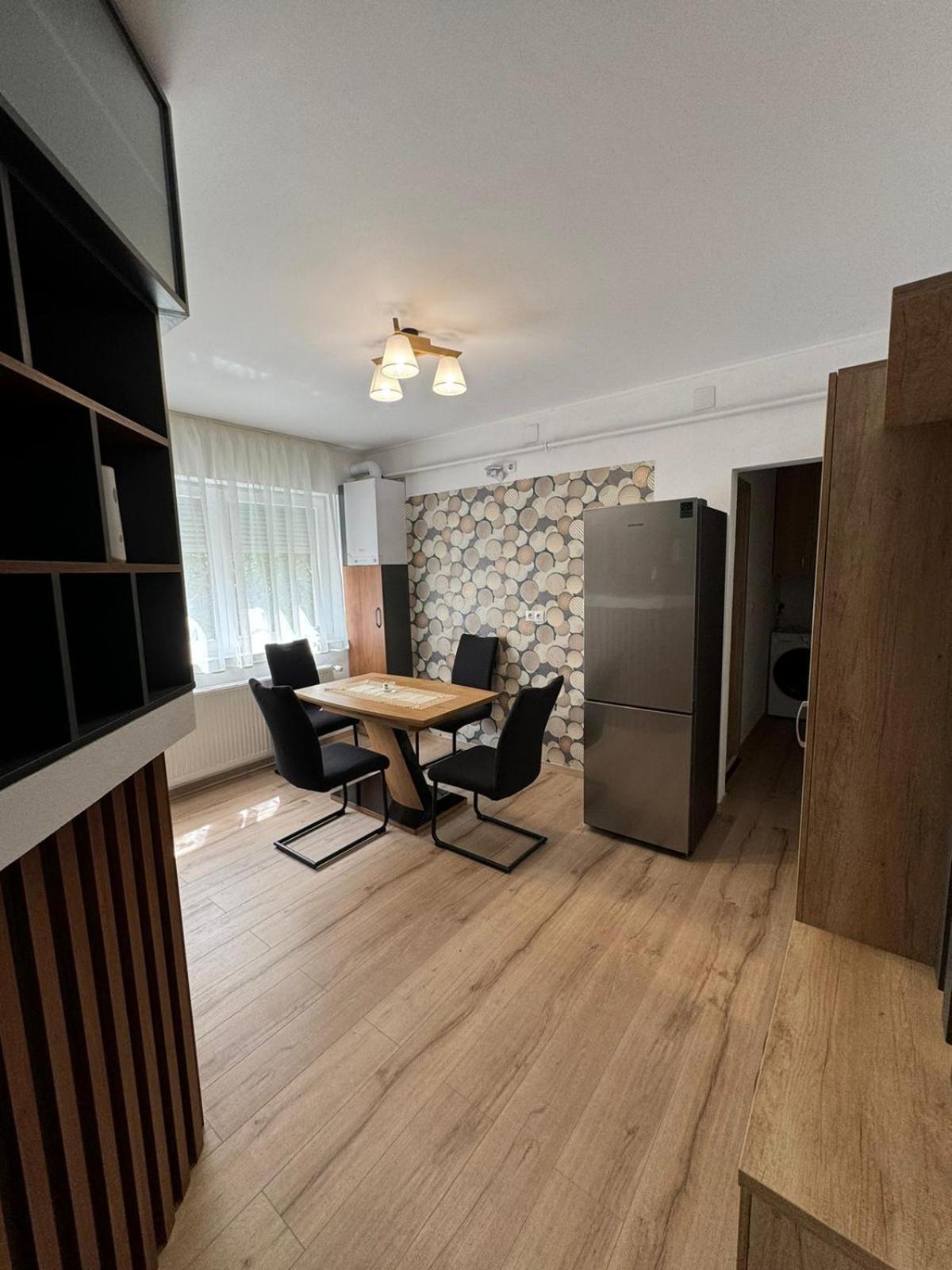 Bingo Apartman Cristuru Secuiesc Exteriér fotografie