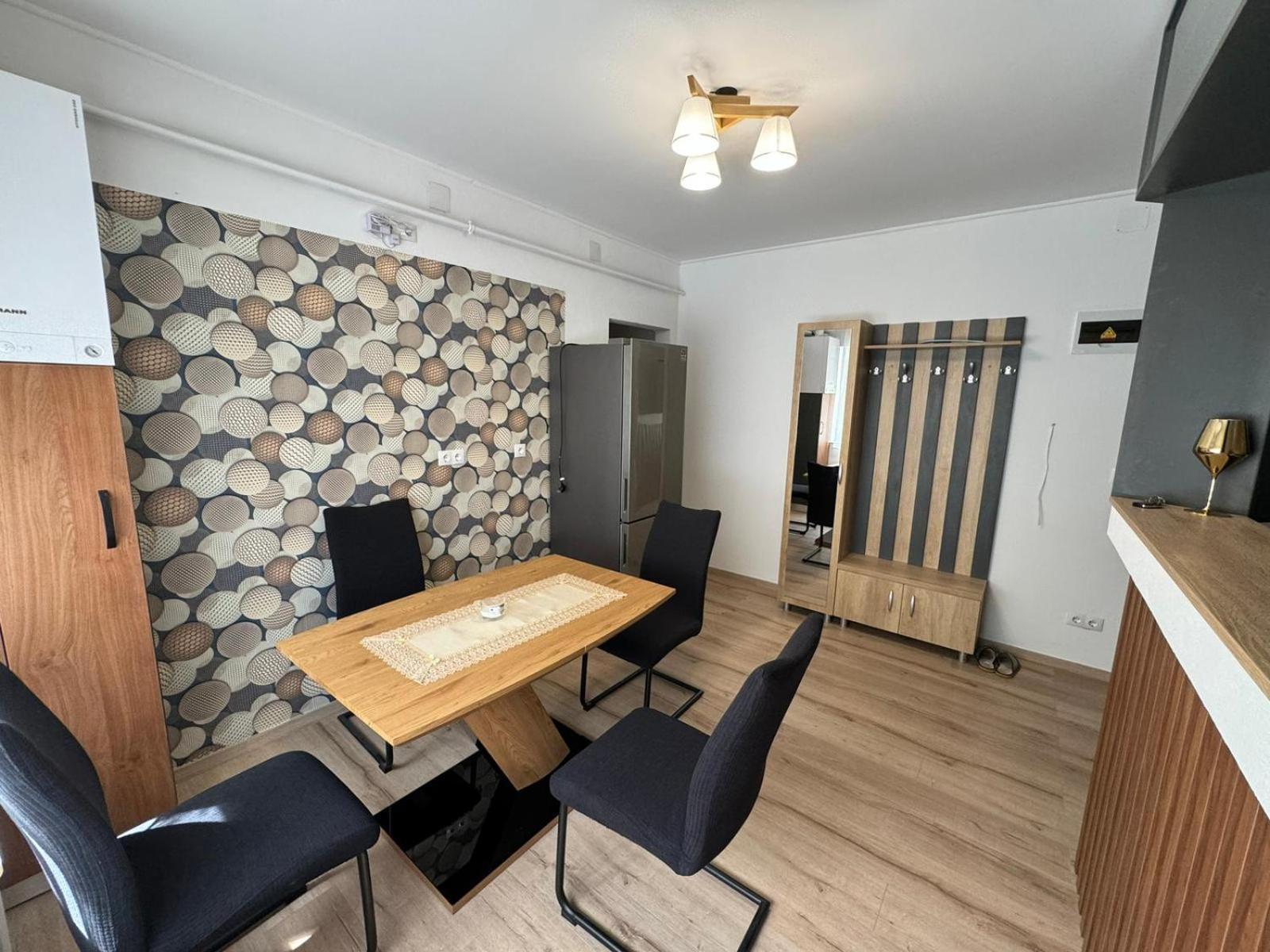 Bingo Apartman Cristuru Secuiesc Exteriér fotografie
